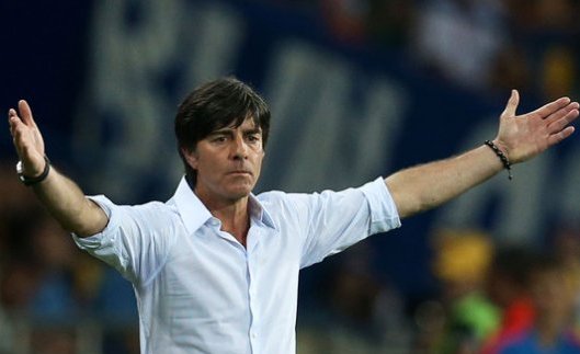 Joachim Low báo tin vui cho người Đức