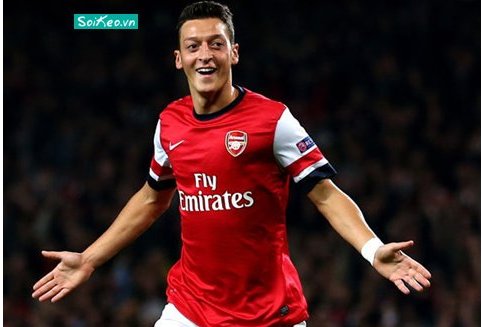 Bayern Munich tuyên bố: “Kế hoạch chiếm Ozil từ Arsenal thất bại”