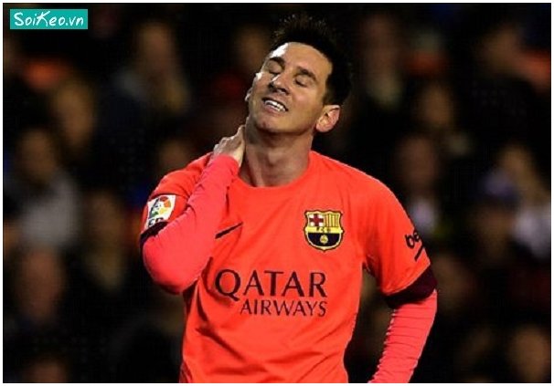 Messi lãnh đòn của CĐV