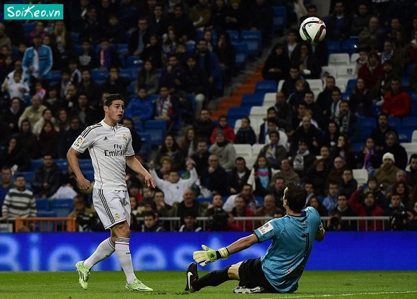 Ancelotti hết lời khen James