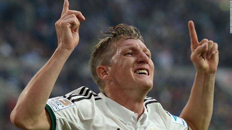 Soi kèo – Bastian Schweinsteiger  gia nhập Manchester United