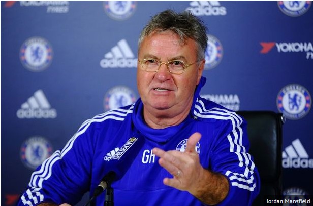 HLV của Chelsea, Guus Hiddink nói Blues có thể làm cho đầu bốn, vô địch Champions League và FA Cup