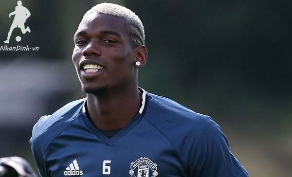 Pogba bị Jamie Carragher chê bai