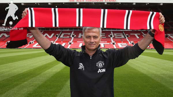 Mọi giải đấu đều cần Man Utd