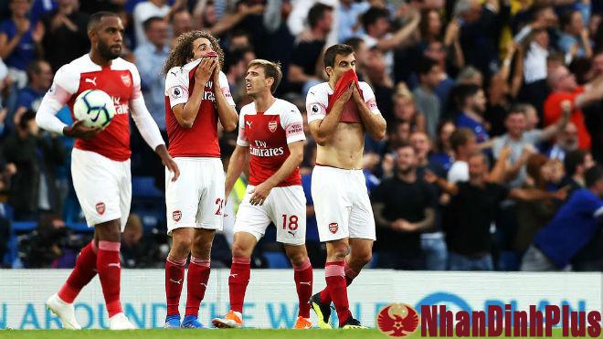 Tin HOT bóng đá trưa 19/8: Huyền thoại MU trách hàng thủ Arsenal thậm tệ