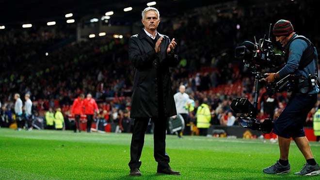MU thua thêm 1 trận Mourinho sẽ bị sa thải: Zidane bị đồn chờ sẵn thay thế
