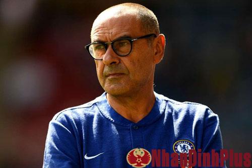 HLV Sarri chỉ ra 2 CLB “ngồi mâm trên” Chelsea