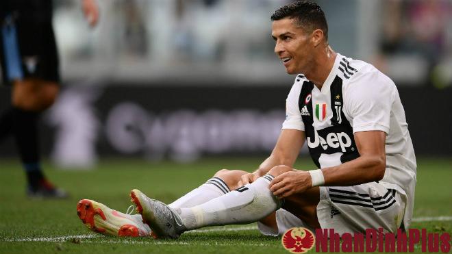 Ronaldo đối mặt 4 trận “tịt ngòi”: Cả Serie A ngăn “đại pháo” khai hỏa