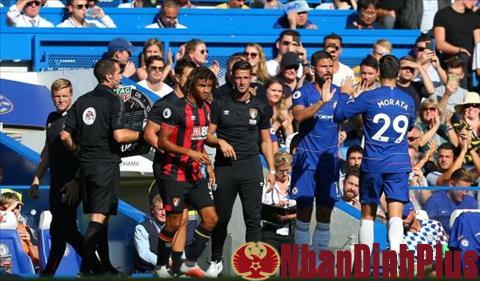 Sarri tính sao với vị trí mũi nhọn của Chelsea?